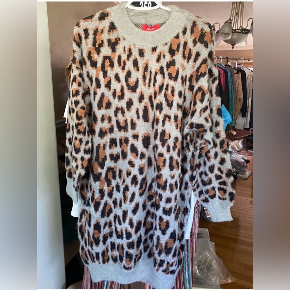 #873 Leopard Pattern Sweater - Black and Brown